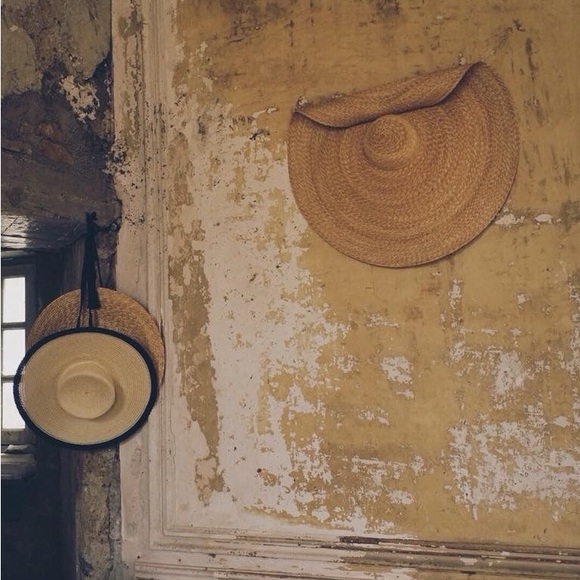 Mood - Picture 3 of 8